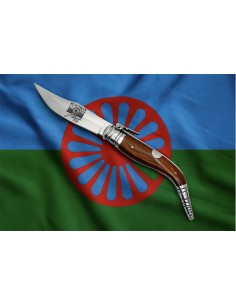 Navaja Rebaje Largo Madera Roja 11 cm grabada Bandera Gitana